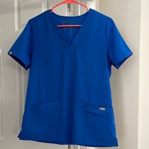 Figs Casma three pocket scrub top in royal blue